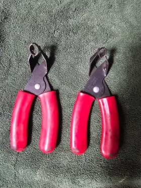 9056-2 Blue Point 9056-1 Fuel Line Hose Disconnect Pliers Set Fih Used