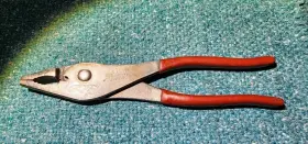 Chn-548 Blue Point Vtg By Snap On Chn 548 8-1/4 Inch Long Slip-joint Pliers Made In Usa