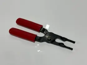 Ya9811 Blue Point Blue-point Tools Usa Made Relay Fuse Pliers - Red Cushion Grip