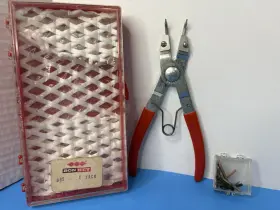 8-4001 Bonney Vintage Snap Ring Pliers Usa Made 6/34 Inch With Grip And Case Fs