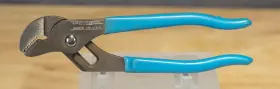 Channellock 025582301277 426 6.5 Inch Straight Jaw Tongue And Groove Pliers 0.87 Capacity