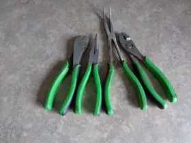 Cpl-3230 Cornwell Cpl-3230- A Lot Of 4 Pliers