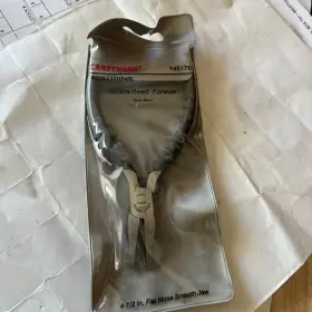 45176 Craftsman 4-1/4 Inch Flat Nose Smooth Jaw Spring Loaded Pliers # - Usa