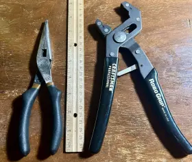 45582-45010 Craftsman Vtg Professional 8 Inch Needle-nose And 9 Robo Grip Pliers Mechanic Tools