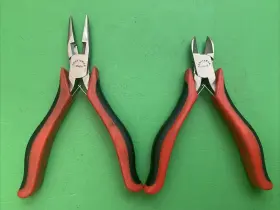 45679 Craftsman Red / Black Precision Needle Nose And Diagonal Cutter Pliers Mpn