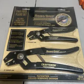 945019 Craftsman Professional Robogrip Two Piece Pliers Set Model 7 Inch Straight Jaw 9 Curved