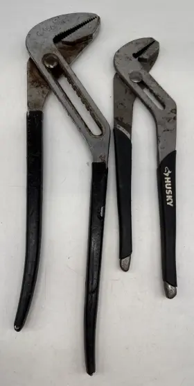 878555 Husky Vintage Tool Lot 16 Inch And 12 Pair Of Joint Pliers Adjustable Tongue Groove