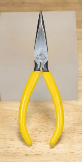 D303-6 Klein Tools Standard Needle Nose Pliers 6-3/4 Inch Long - Very Clean Usa