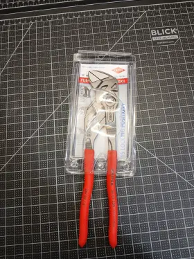 Knipex 843221023126 10in Pliers Wrench Black Finish - Carded