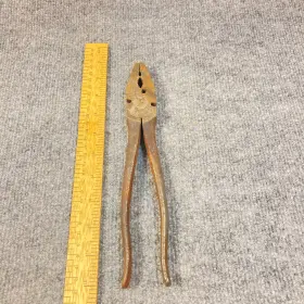 Kraeuter 1480-10 Vintage Pliers Buttons Pattern 10 Inch #1480-10 Usa
