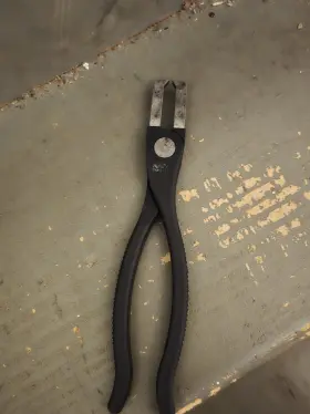 Ht056 Mac Tools Panel Clip Pliers Used