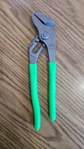 P301946g Mac Tools 7 Inch Slip Joint Tongue And Groove Pliers Green