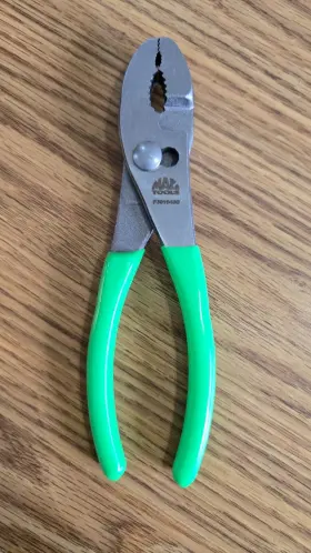 P301948g Mac Tools 6 1/2 Inch Adjustable Slip Joint Pliers