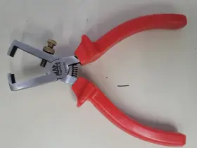 P301990 Mac Tools New Unused # Spring Loaded Adjustable Wire Stripper Pliers