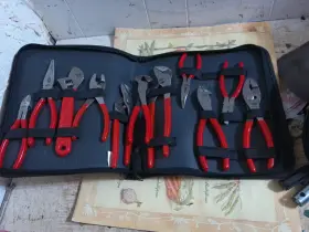 P3011995 Mac Tools P301995 11 Pc. Plier Set Red Handle With Storage Bag