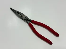 P92s Mac Tools Usa Red Needle Nose Pliers With Wire Cutter And Self-gripping Teeth