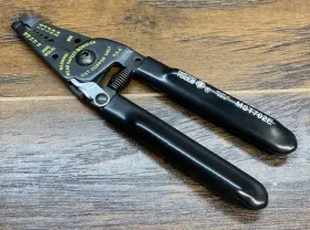 Mst702e Matco Tools Usa Made Wire Stripper Cutter Pliers 10-18 Awg Black 6.25 Inch