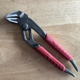 48-22-6306 Milwaukee 48-22-6303 Tools 6 Inch Straight Jaw Slip Joint Pliers Red Comfort Grip