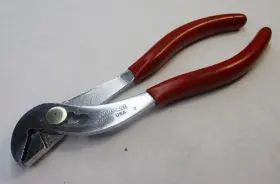 105p Snap-on Vintage 5 Inch Long Tongue And Groove Adjustable Joint Red Pliers Usa