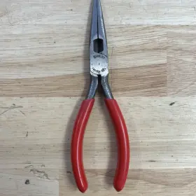 196acp Snap-on 7 Inch Needle Nose Pliers With Cutters Red Handle Vtg Usa