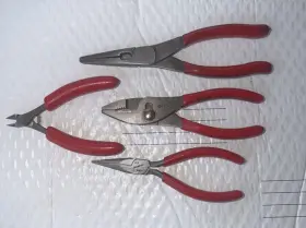 Snap-on 46acp 95bcpa Snap-on Tools Various Pliers Lot Of 4 - Needle Nose -cutters