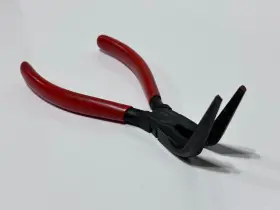 497cp Snap-on Tools Usa Bent Needle Nose Pliers - Red Grip