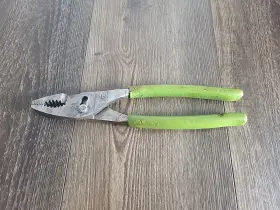 49acfg Snap-on 49acf New 9 Inch Long Green Vinyl Grip Combination Slip Joint Pliers Unuse