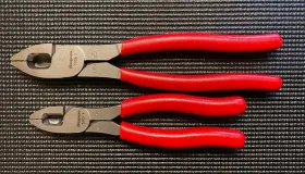 59cf-57cf Snap-on Tools Usa New 2pc 9 Inch And 7 Red Soft Grip Hd Combination Linemans Pliers