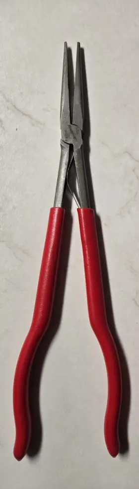 915c Snap-on Tools Long-neck Needle Nose Pliers Red Handle 15 Inch 915c Snap-on Tools Long-neck Needle Nose Pliers Red Handle 15 Inch