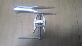 Puller-cj92 Snap-on B260-cj92 Tools Cable Clamp And Pliers -b260 Usa