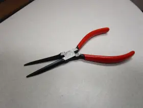 E-701 Snap On Snap-on E701 Red Handle Needlepoint Spring Pliers 6.5 Inch