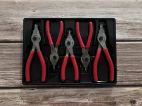 Srpcr105 Snap-on 5 Piece Angle And Straight Tip Usa Ring Pliers Set