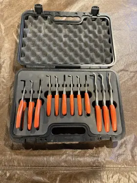 Snap-on Srpcr1120 Snap-on Ring Plier Set. Srpcr1120. 12 Pc. Orange Handles