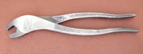 524-7 Utica Vintage Tools Battery Terminal Pliers Made In Usa Very Nice