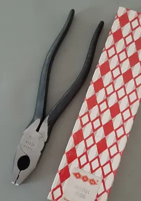 74056 Utica Nos New Tools Usa 8 Inch Lineman Pliers With Crimping Die 1f 74056 Utica Nos New Tools Usa 8 Inch Lineman Pliers With Crimping Die 1f