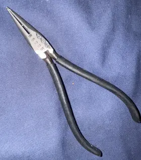 B5225 Utica Vintage 4 Inch Needle Nose Pliers Usa