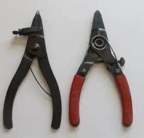 2-2-1m Waldes Truarc Pair Of Snap Ring Pliers One Is No. 2 Other Un-named