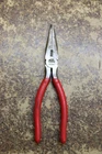 Mac Tools P301822 8" Needle Nose Pliers Cutters Used. Price: $22.67.