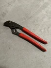 Snap-on 91ACP,(RED), 9-1/4" Adjustable Joint Pliers, 5 Position Used. Price: $39.95.