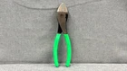 Mac Tools Side Cutters Diagonal Dyke Pliers P301743G Green Handle Used. Price: $29.99.