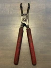 Mac Tools SP600 Spark Plug Wire Remover Made In Usa Red Handle Used. Price: $16.99.