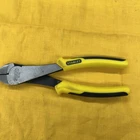 Stanley 7 In. Diagonal Pliers Dewalt 84-028 Used. Price: $9.00.