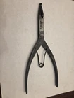 Snap Tools SRP1A 90 Offset Right Angle Transmission Ring Pliers Used. Price: $37.50.
