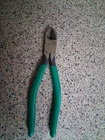 Sk Tools Diagonal Cutter 7-3/8 Inch Overall Length 5/8 Jaw 15027 Used. Price: $17.00.