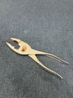 Snap-on Tools Usa Vacuum Grip 7-1/2" Pliers No 137 Used. Price: $45.00.
