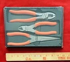 Snap On Pliers Set- PLR300 Orange- 3PC Clutter Brand New!. Price: $176.69.